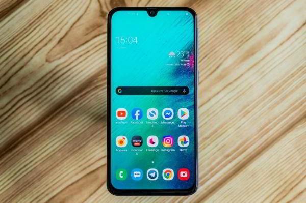 Обзор Samsung Galaxy A40 &mdash; компактный средний класс