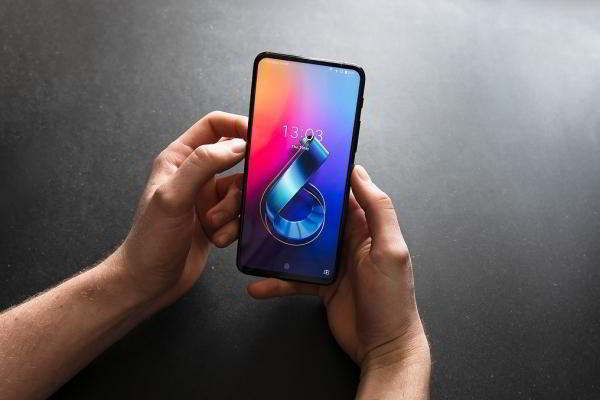 Компания ASUS представила флагманский смартфон ZenFone 6 Компания ASUS представила флагманский смартфон ZenFone 6