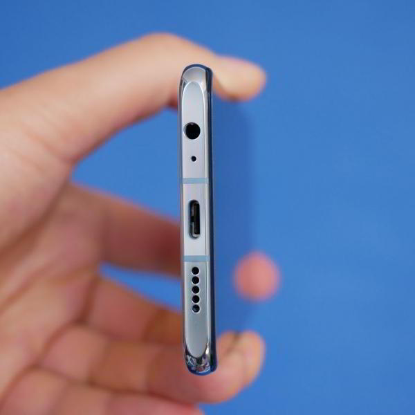 Обзор смартфона Huawei P30: базовый флагман Обзор смартфона Huawei P30: базовый флагман