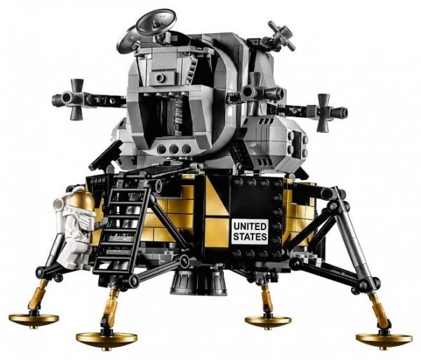 К юбилею высадки на Луну компания Lego выпустила особый набор конструкторов К юбилею высадки на Луну компания Lego выпустила особый набор конструкторов