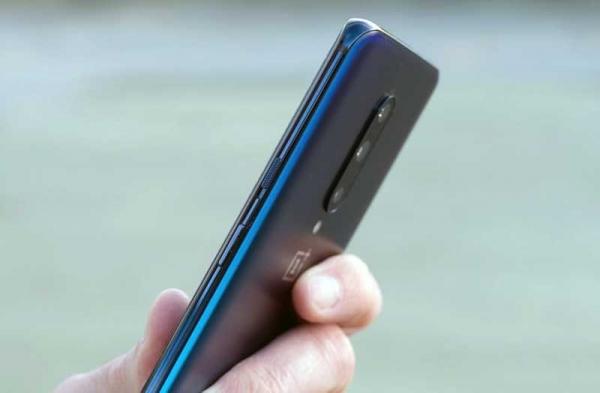 Обзор OnePlus 7 Pro: больше и быстрее чем когда-либо прежде Обзор OnePlus 7 Pro: больше и быстрее чем когда-либо прежде