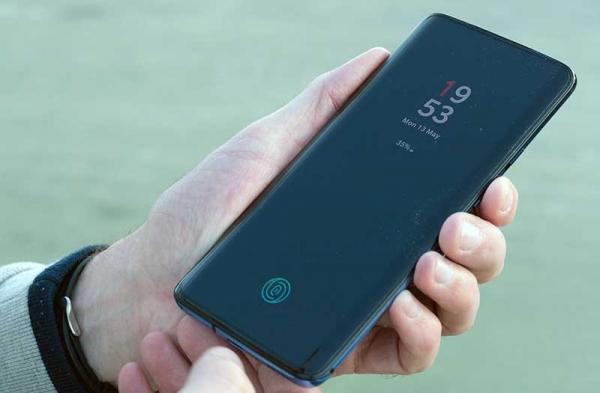 Обзор OnePlus 7 Pro: больше и быстрее чем когда-либо прежде Обзор OnePlus 7 Pro: больше и быстрее чем когда-либо прежде