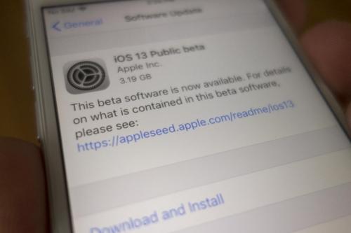 Вы должны запустить бета-версию iOS на 13?