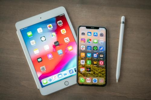 3 reasons why Apple spent a billion bucks on Intel's smartphone modem business 3 reasons why Apple spent a billion bucks on Intel's smartphone modem business