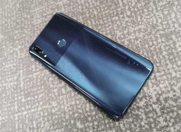 Обзор Huawei P smart Z с большим необрезанным экраном и выдвижной камерой + Розыгрыш смартфона! Обзор Huawei P smart Z с большим необрезанным экраном и выдвижной камерой + Розыгрыш смартфона!