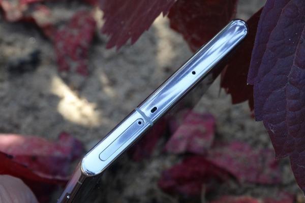 Обзор Samsung Galaxy Note 10 Plus: смартфон с отличной камерой, идеальными изгибами и скрытыми недостатками Обзор Samsung Galaxy Note 10 Plus: смартфон с отличной камерой, идеальными изгибами и скрытыми недостатками