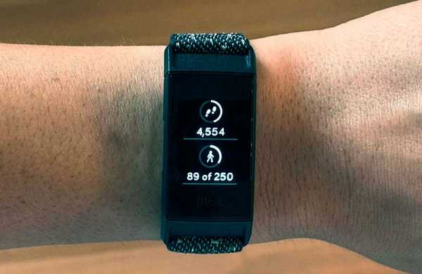 Обзор Fitbit Charge 4: обновлённый фитнес-браслет с поддержкой GPS и Spotify Обзор Fitbit Charge 4: обновлённый фитнес-браслет с поддержкой GPS и Spotify