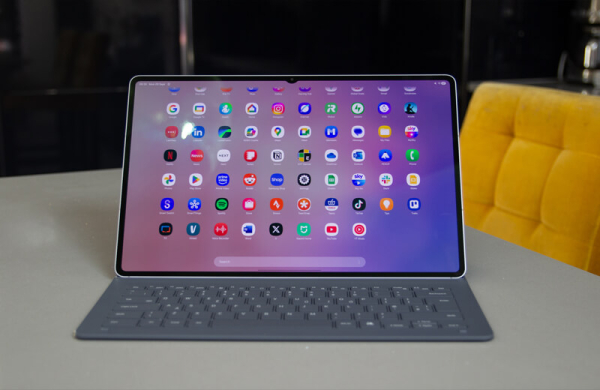 Samsung Galaxy Tab S11 Ultra: Обзор планшета 14,6-дюйм заменяющего ноутбук
