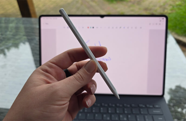 Samsung Galaxy Tab S11 Ultra: Обзор планшета 14,6-дюйм заменяющего ноутбук