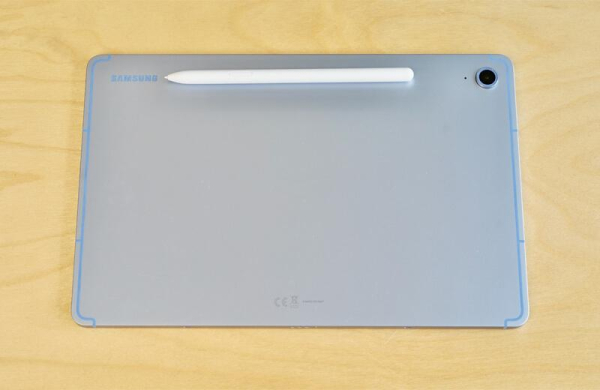 Обзор Samsung Galaxy Tab S10 FE: фанатская версия топ-планшета с бесплатным стилусом Обзор Samsung Galaxy Tab S10 FE: фанатская версия топ-планшета с бесплатным стилусом