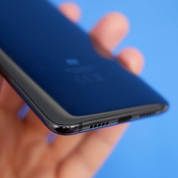 Обзор смартфона Xiaomi Mi 9: детали имеют значение Обзор смартфона Xiaomi Mi 9: детали имеют значение