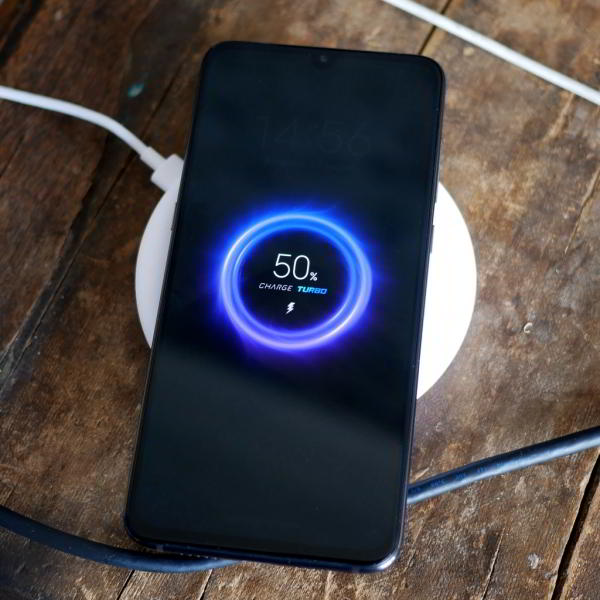 Обзор смартфона Xiaomi Mi 9: детали имеют значение Обзор смартфона Xiaomi Mi 9: детали имеют значение